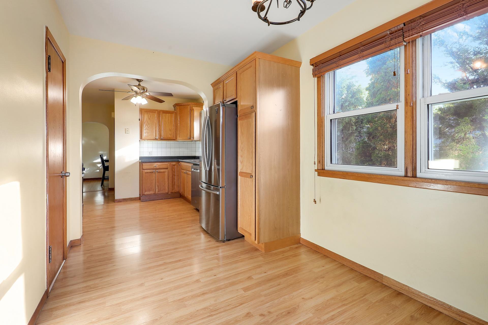 1322 Reaney Avenue Property Photo 11