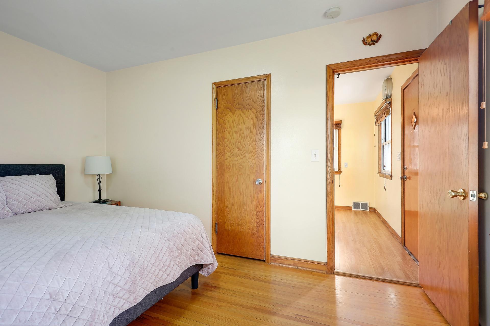 1322 Reaney Avenue Property Photo 13