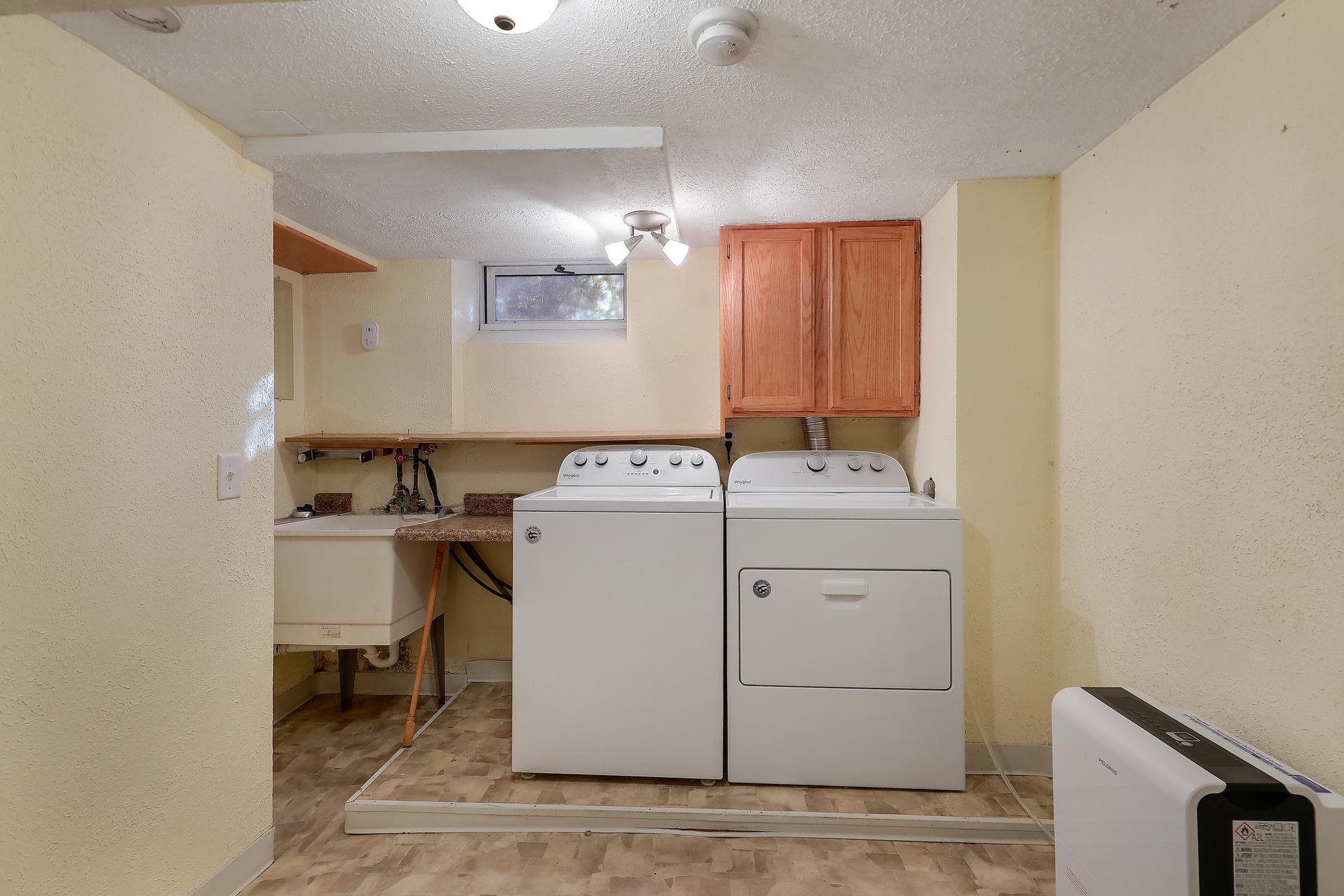 1322 Reaney Avenue Property Photo 23