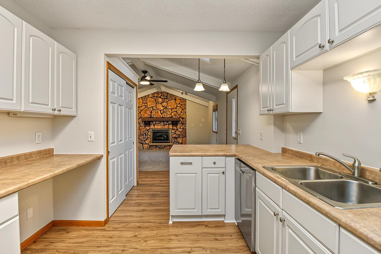 1381 Easter Lane Property Photo 10
