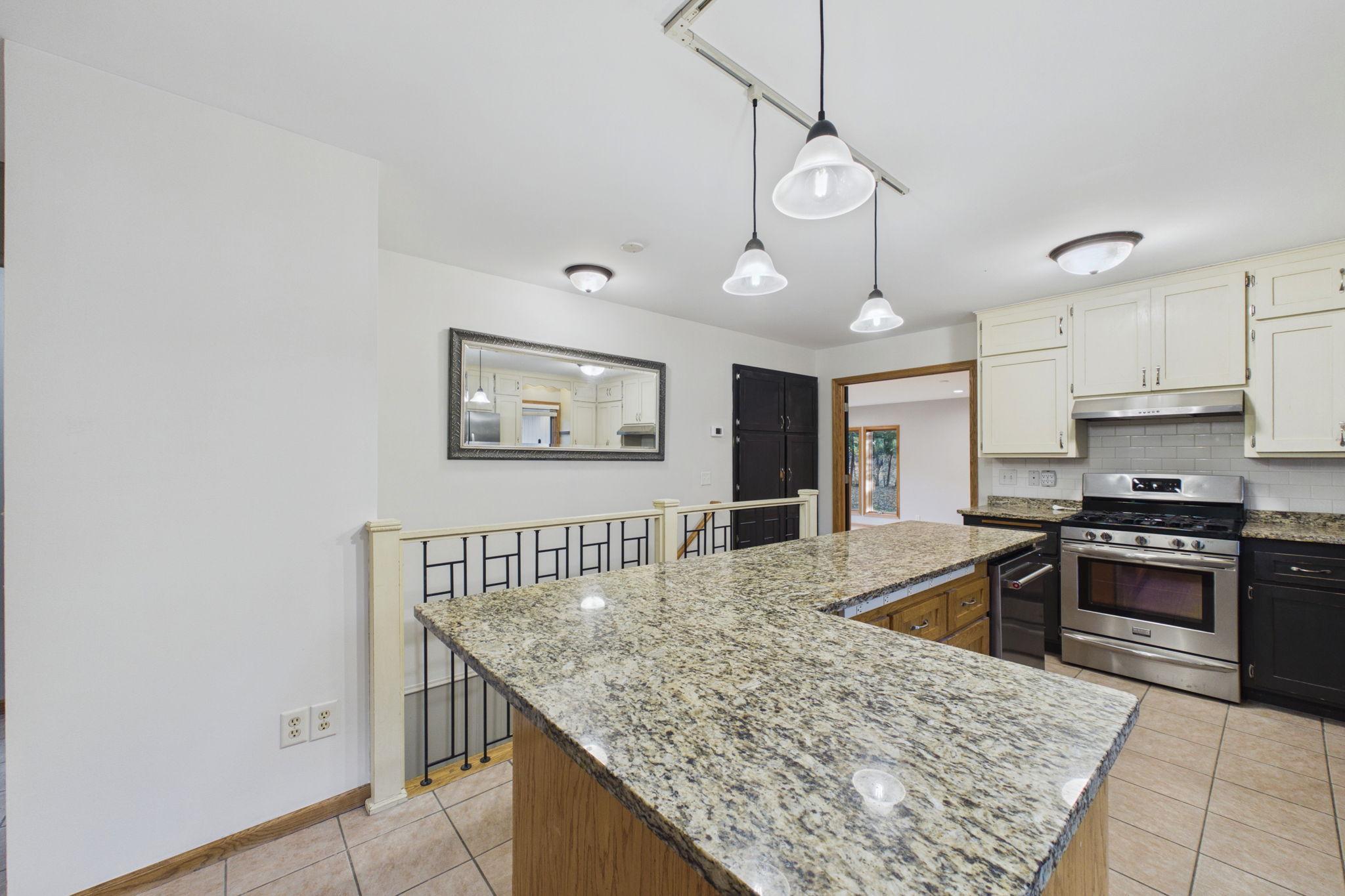 13385 207th Avenue Nw Property Photo 6