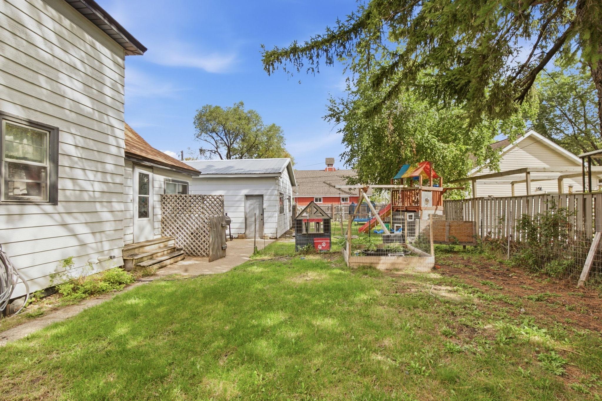 624 7th Avenue N Property Photo 24