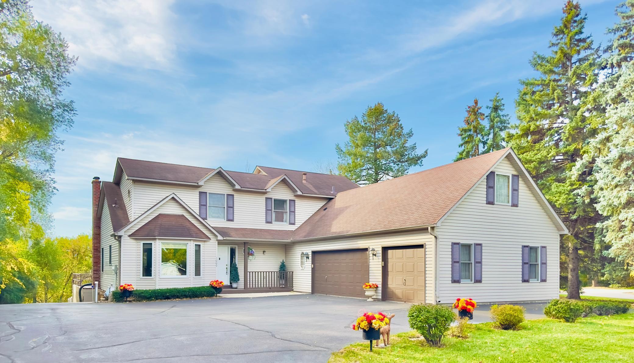 1009 River Terrace Drive
