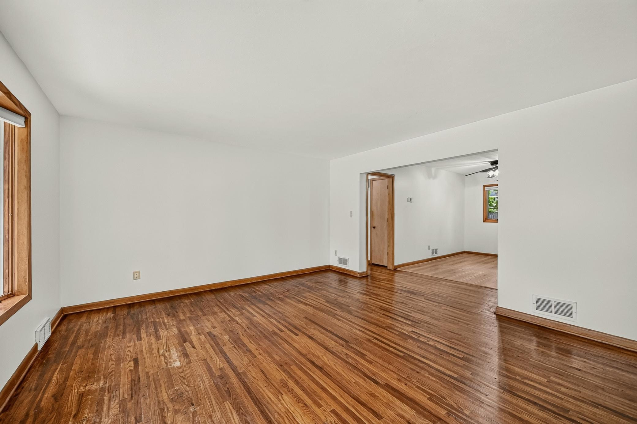 181 E 7th Street Property Photo 6