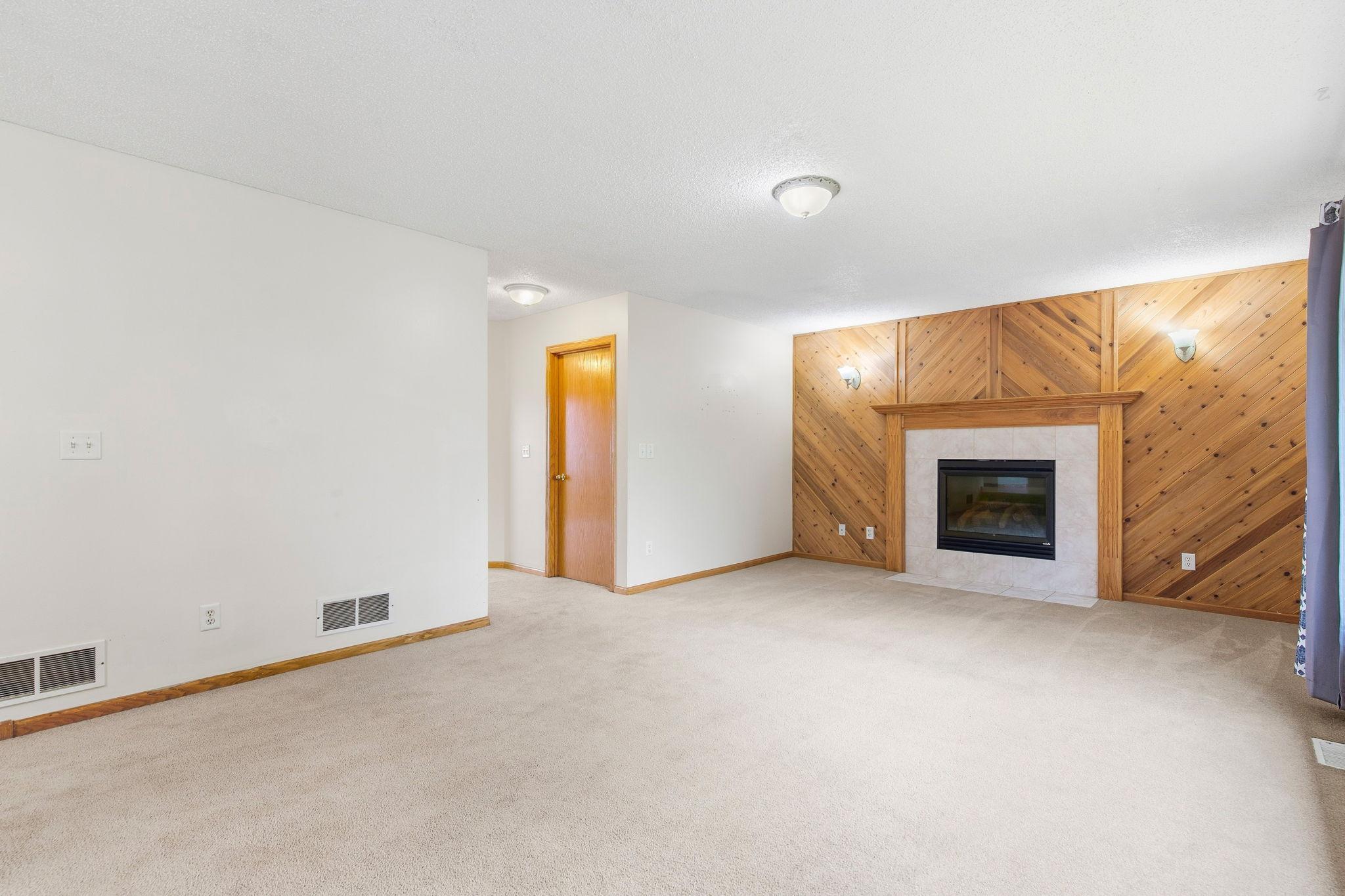 400 Durango Drive Property Photo 8
