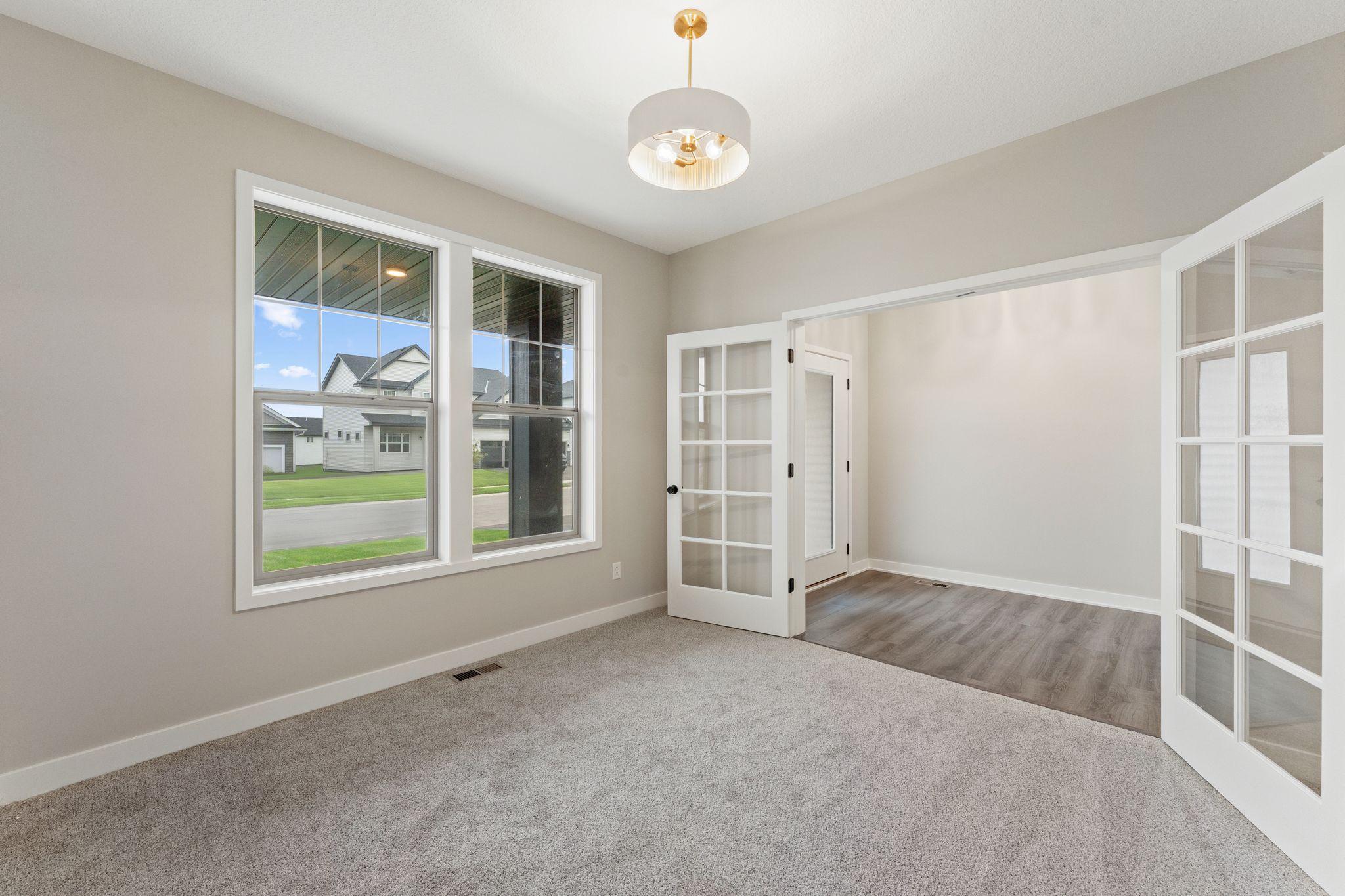7624 22nd Avenue E Property Photo 8