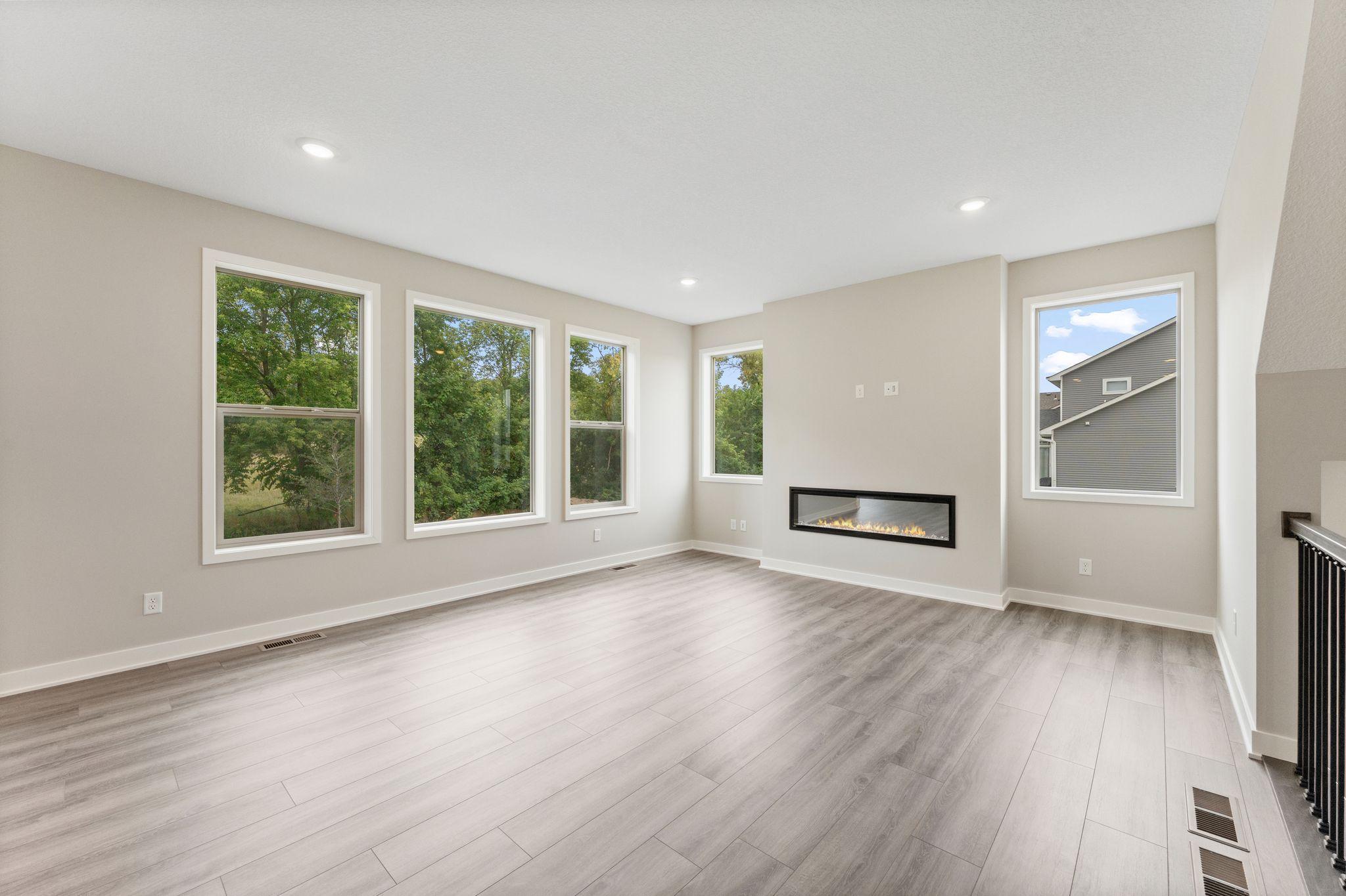 7624 22nd Avenue E Property Photo 9