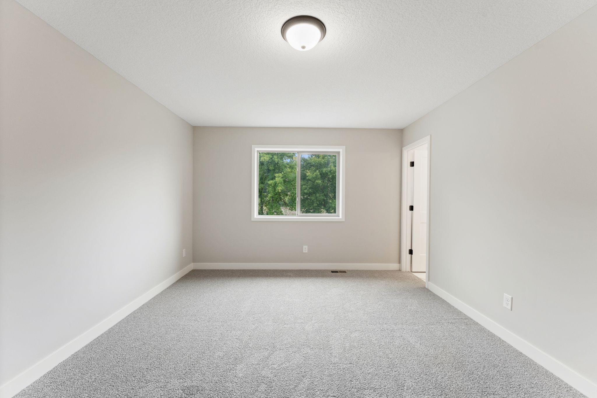 7624 22nd Avenue E Property Photo 28
