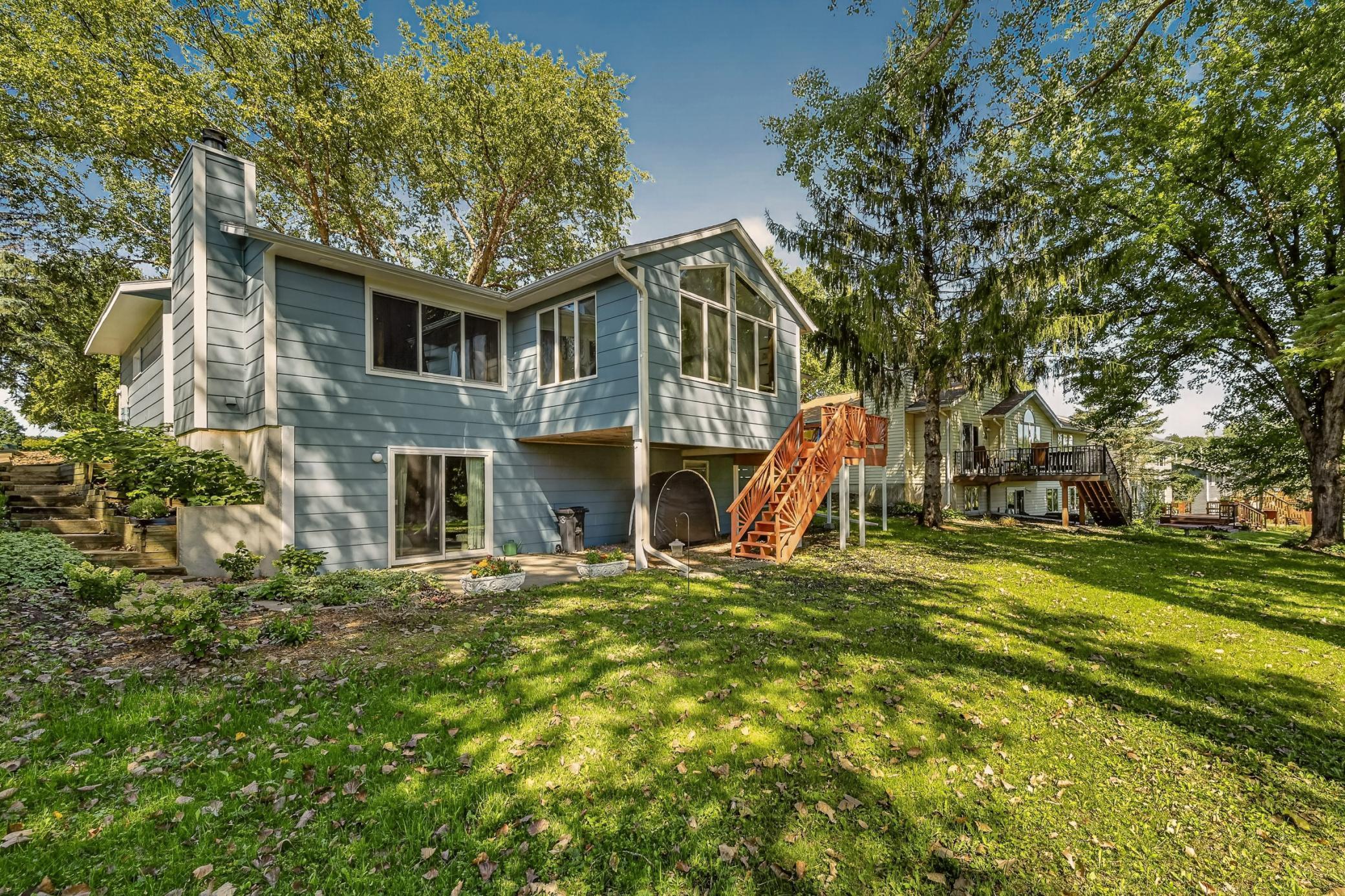 422 Chalet Drive Nw Property Photo 3