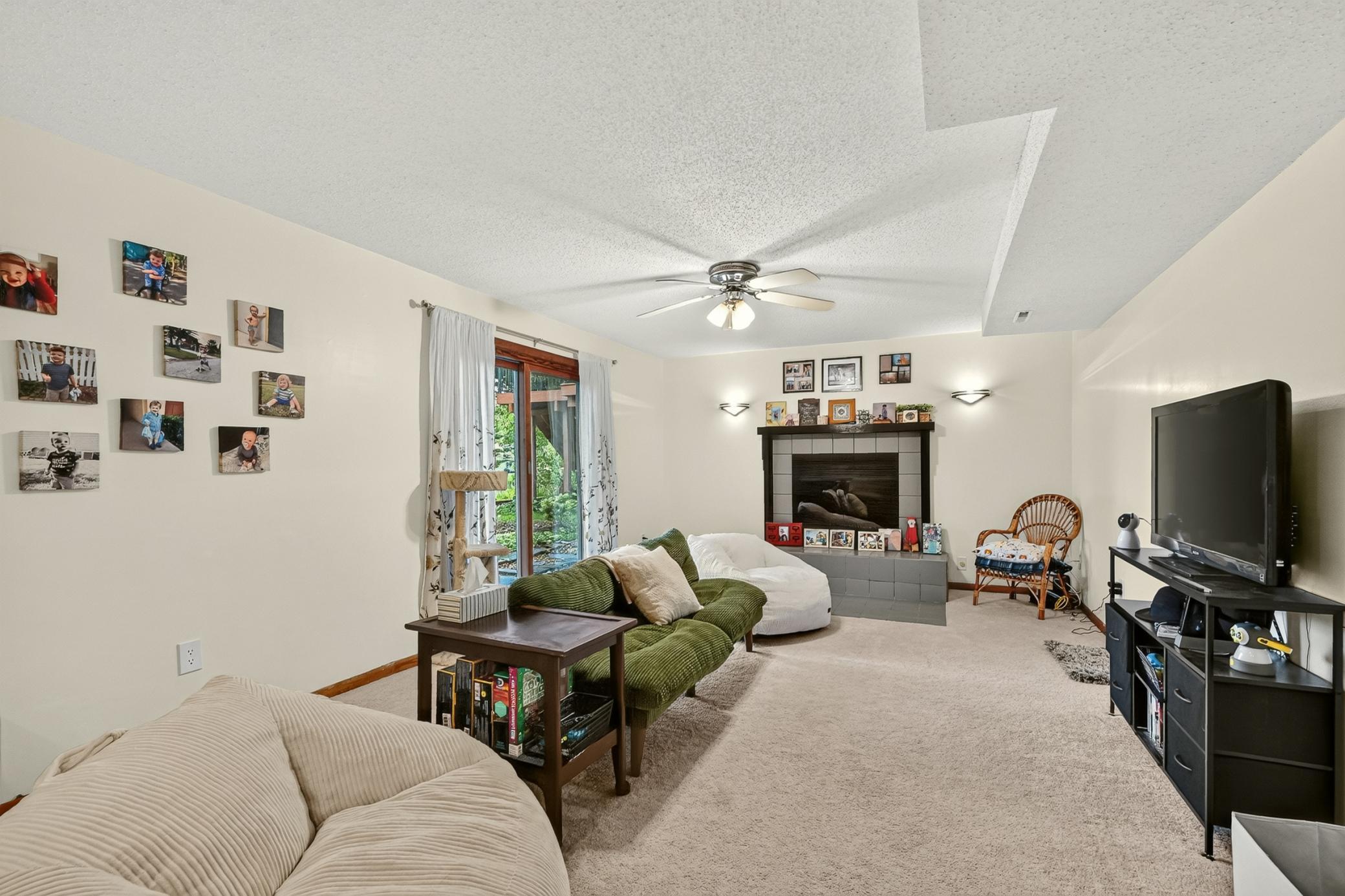 422 Chalet Drive Nw Property Photo 26