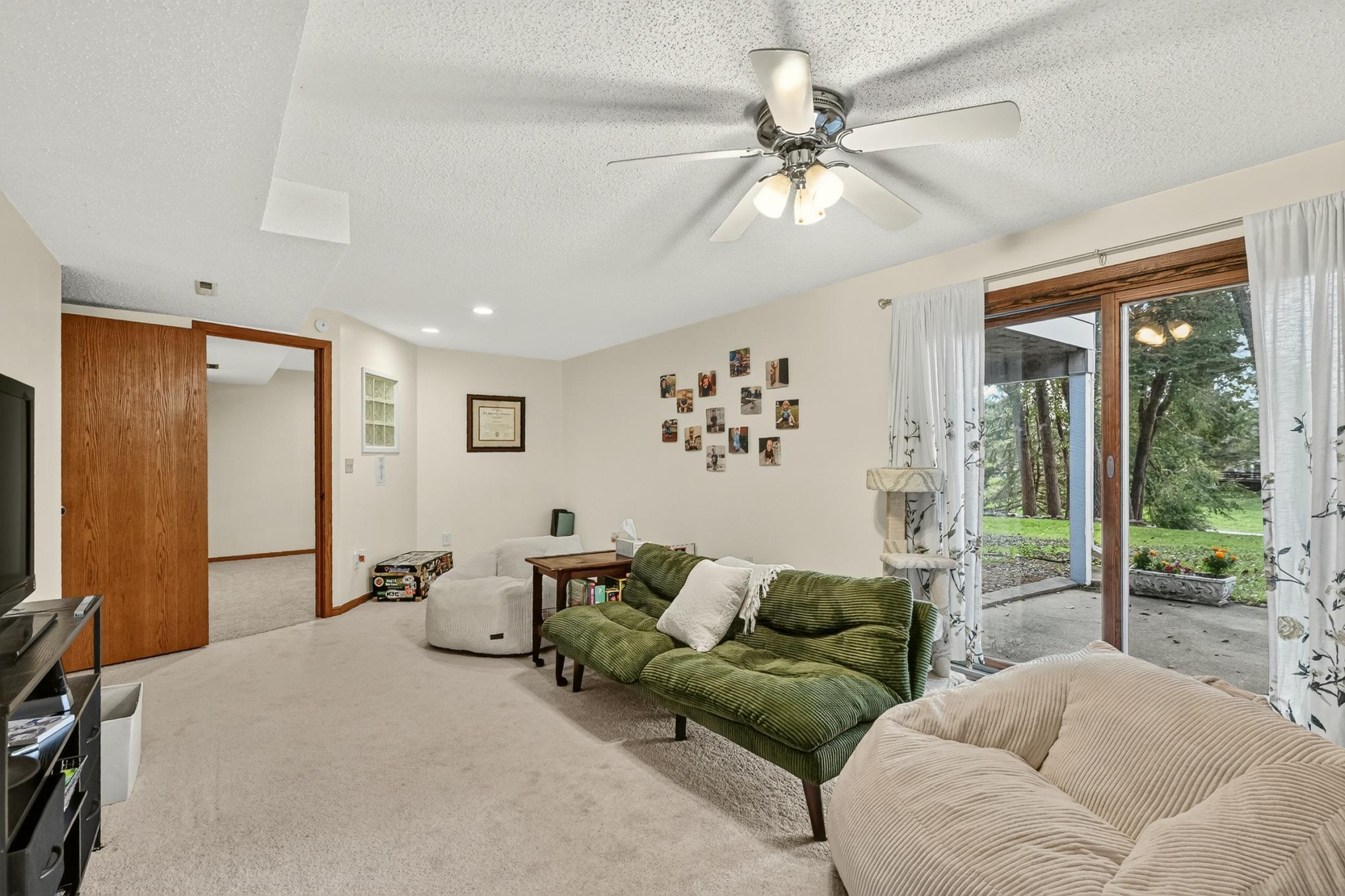 422 Chalet Drive Nw Property Photo 28