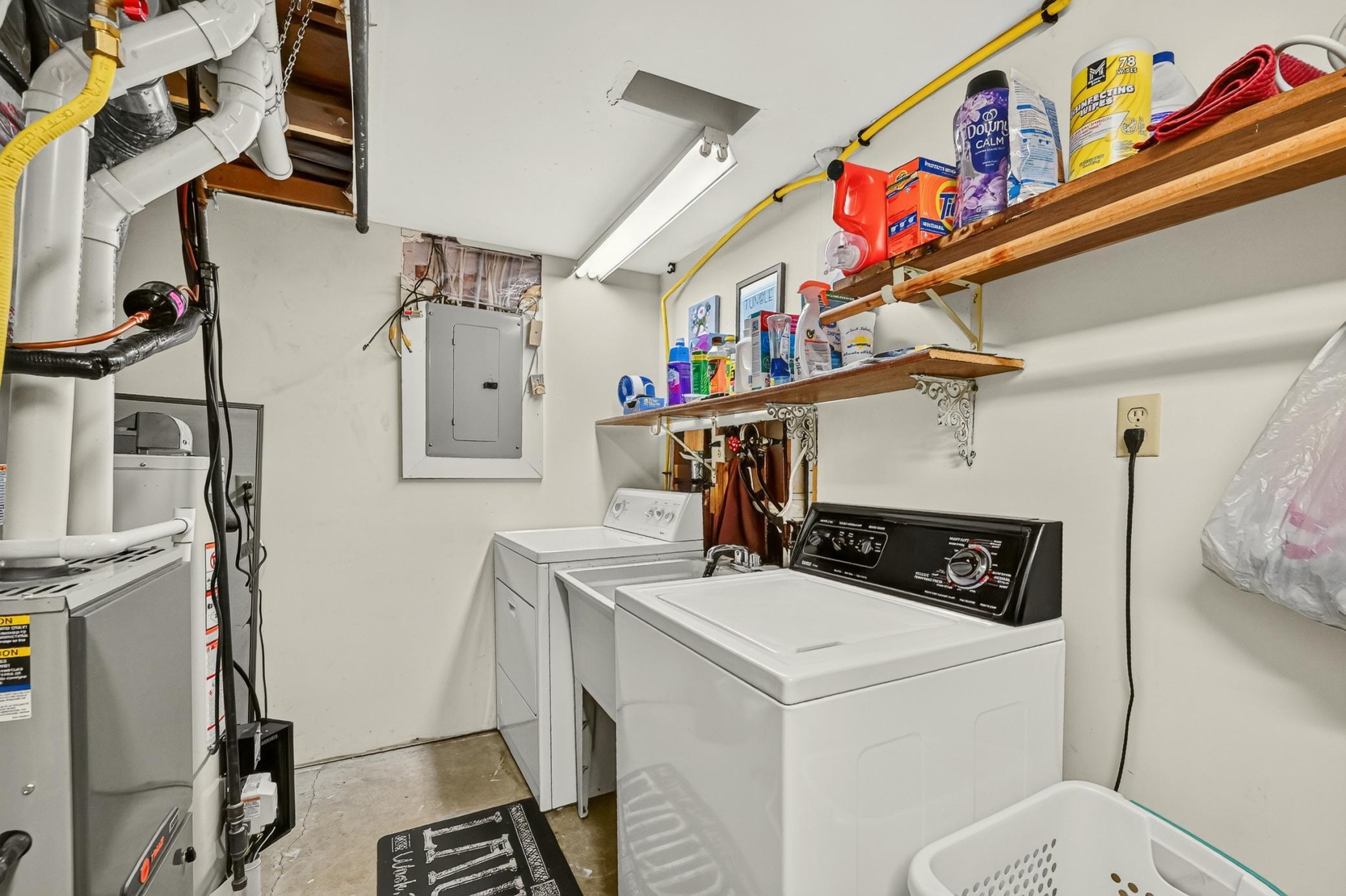 422 Chalet Drive Nw Property Photo 32