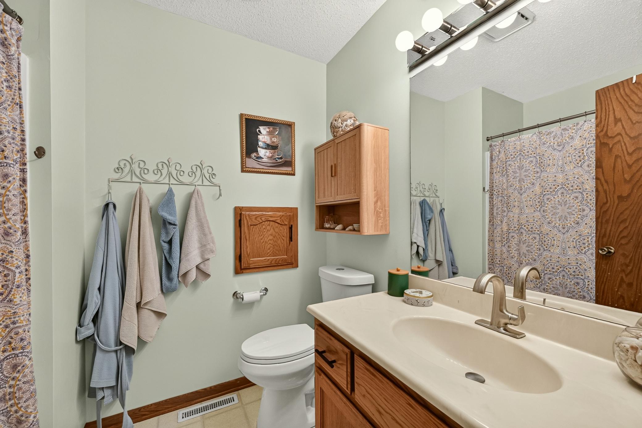 422 Chalet Drive Nw Property Photo 38