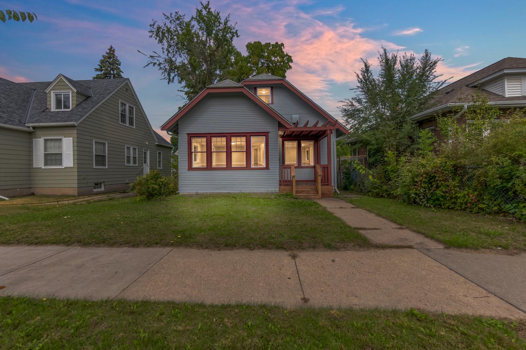 749 Geranium Avenue E Property Photo 1