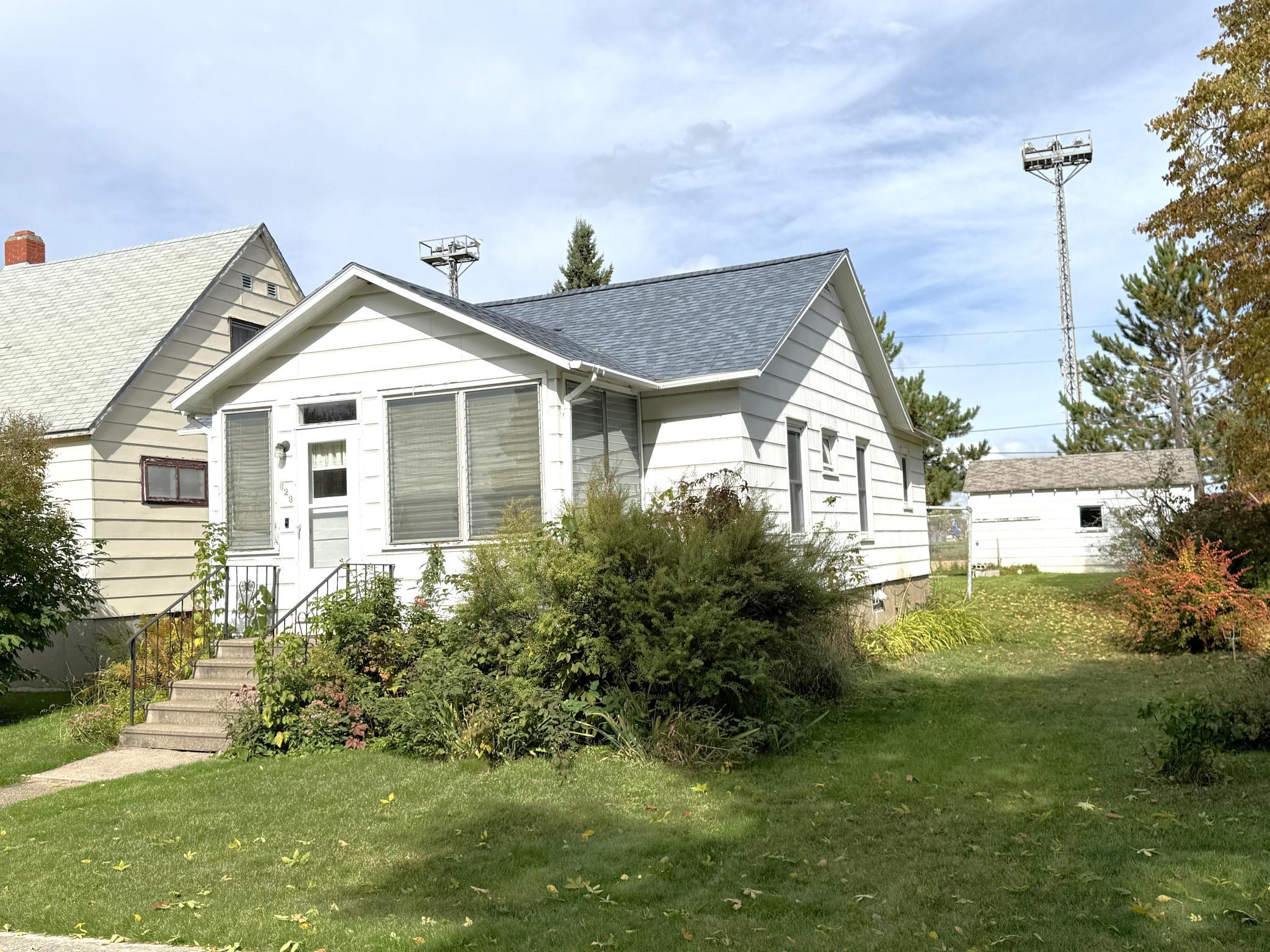 623 E Pattison Street Property Photo 1