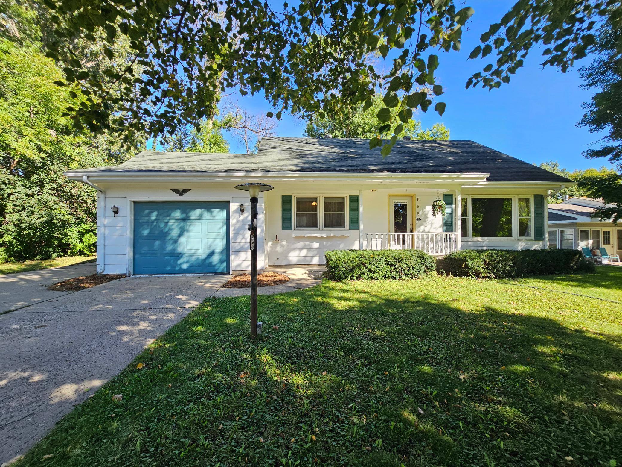 655 Mooers Avenue Se Property Photo 1