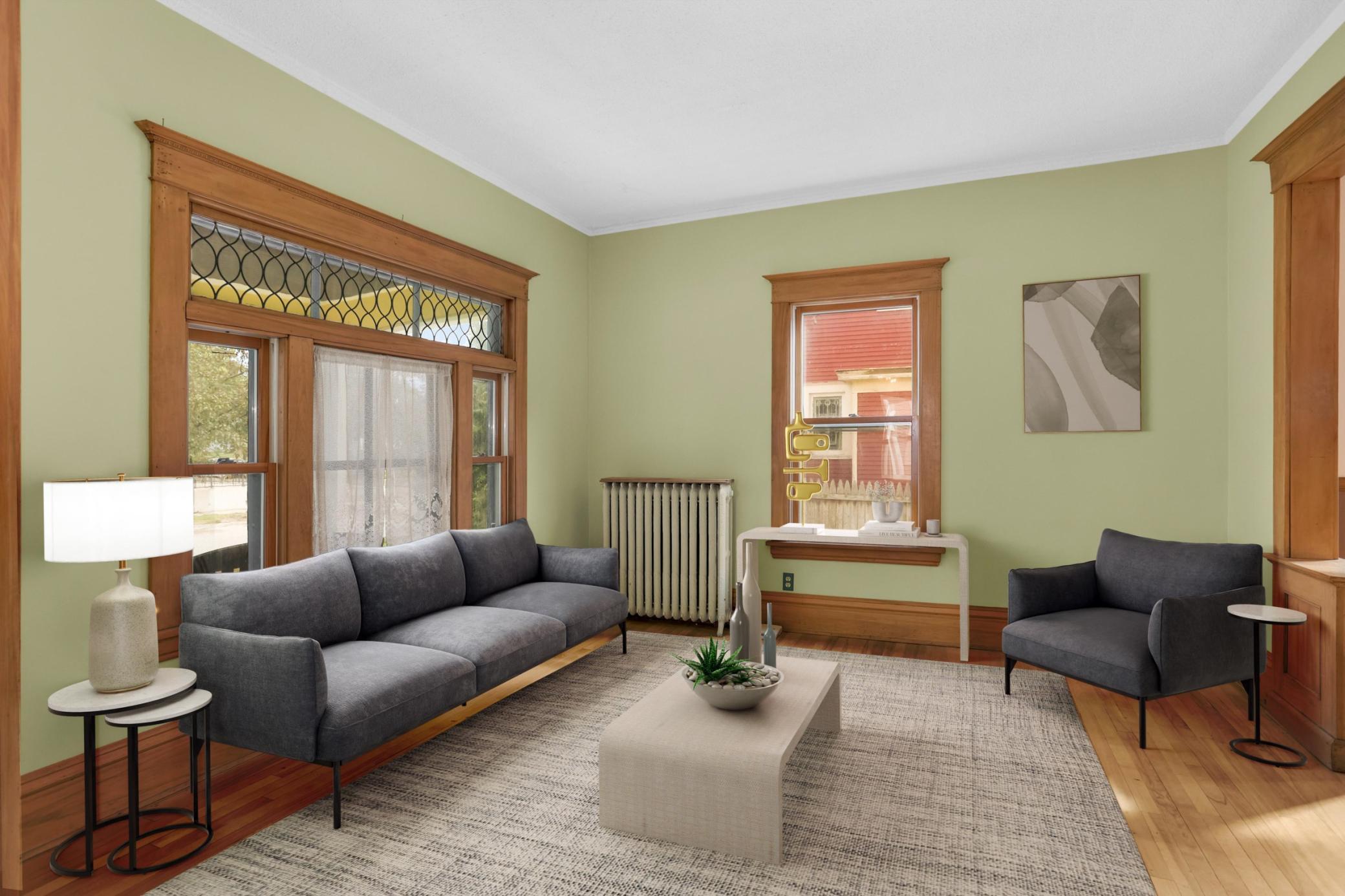 207 W 34th Street Property Photo 8