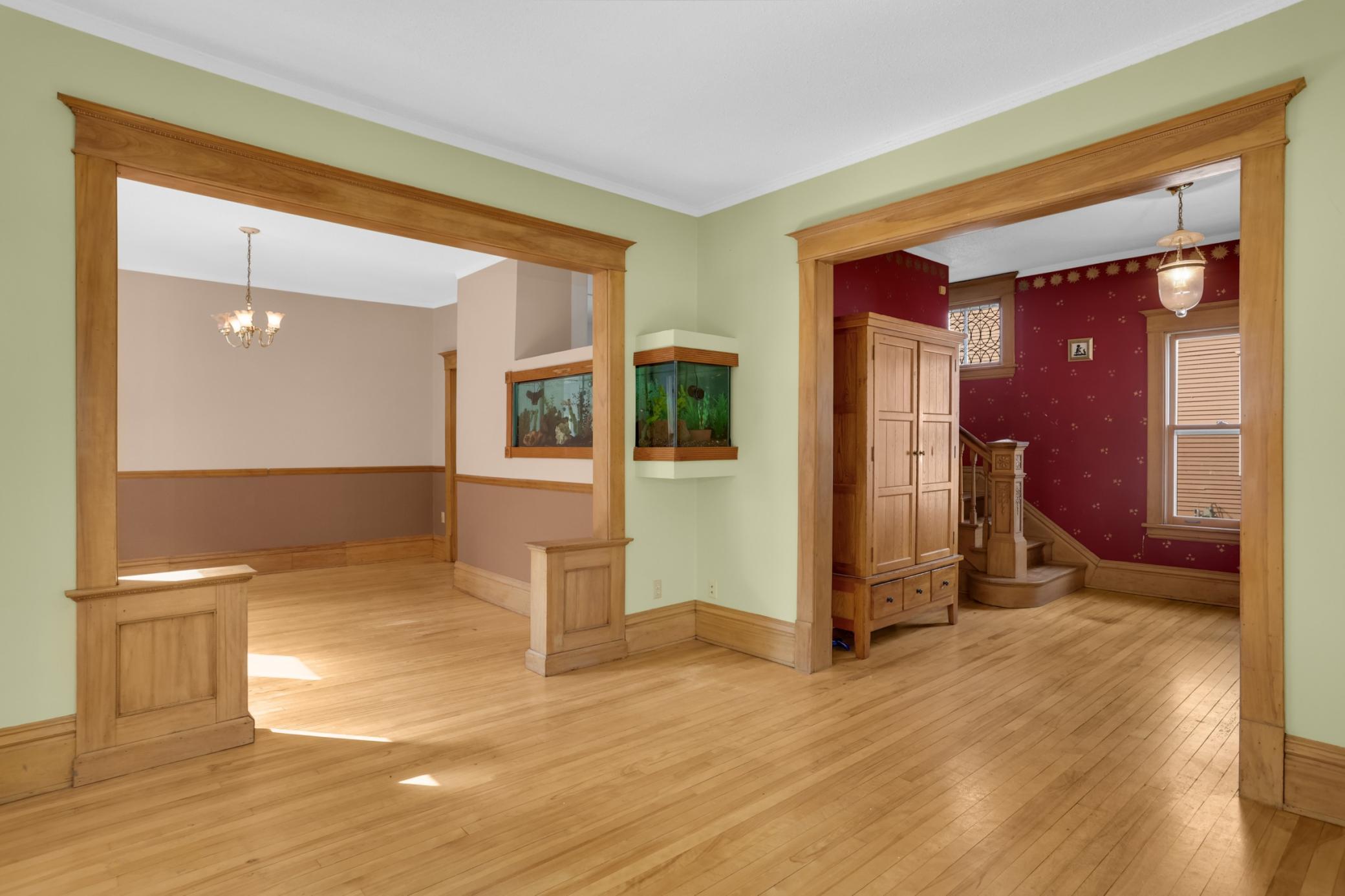 207 W 34th Street Property Photo 11
