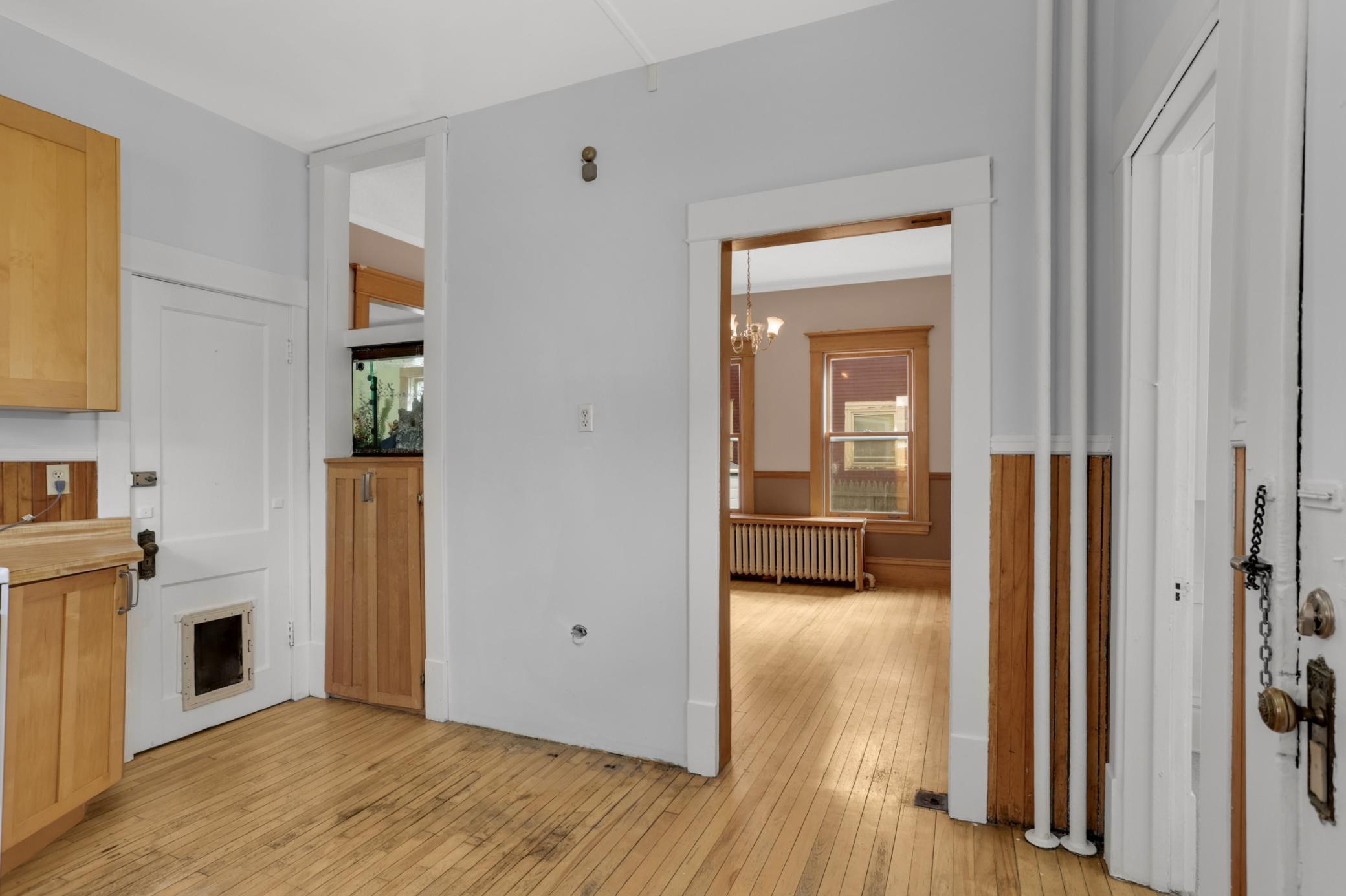 207 W 34th Street Property Photo 19