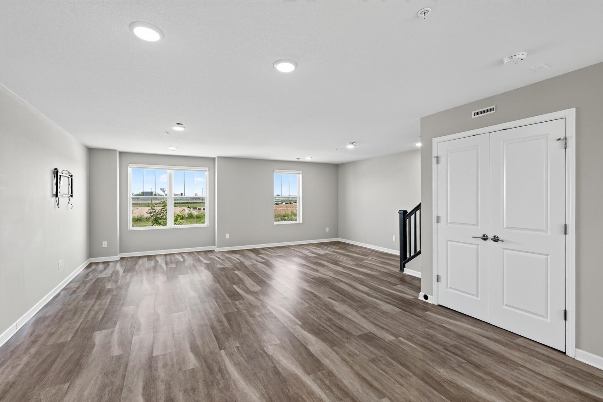 2531 Paddock Path Property Photo 7