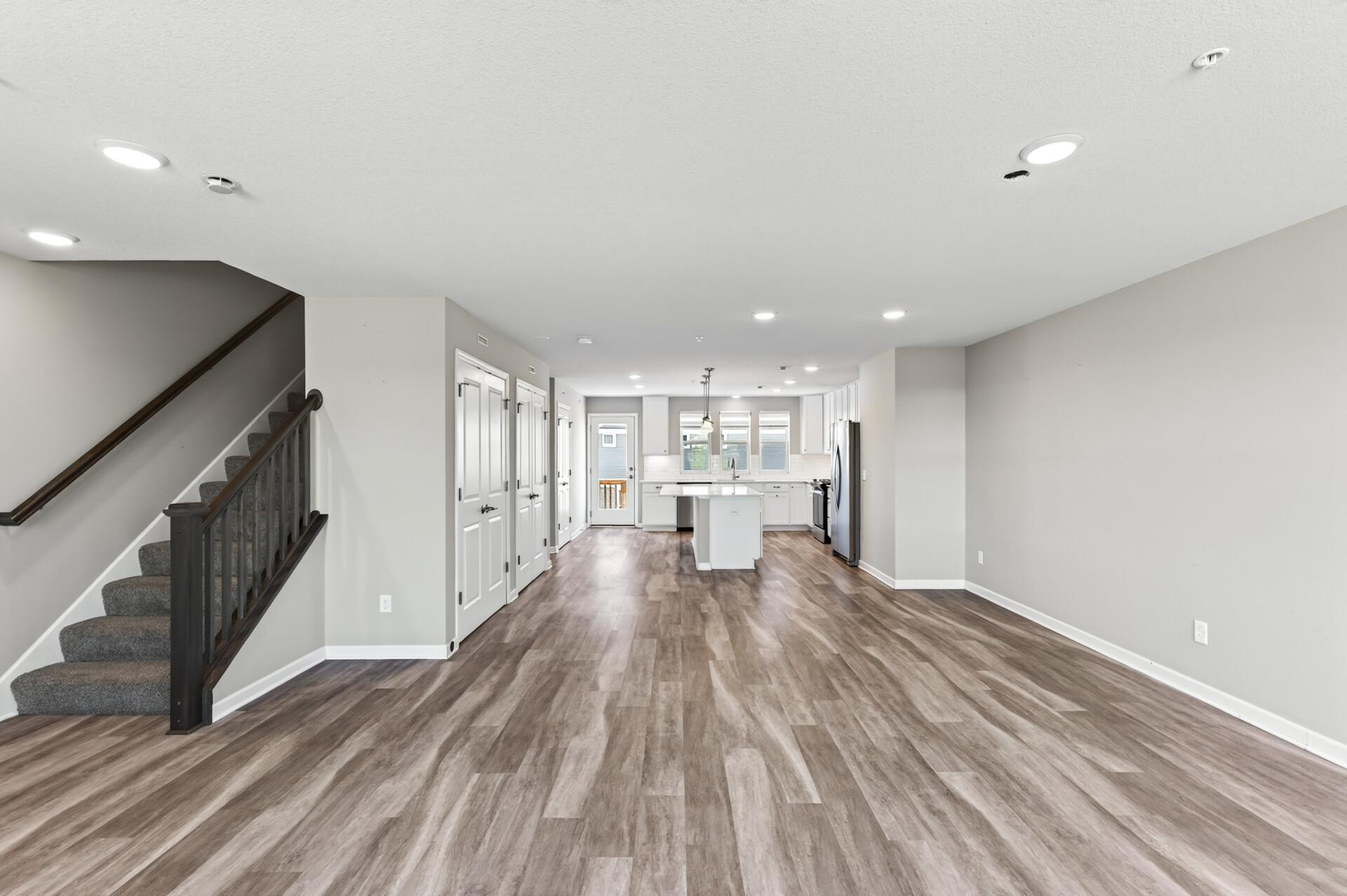 2531 Paddock Path Property Photo 9