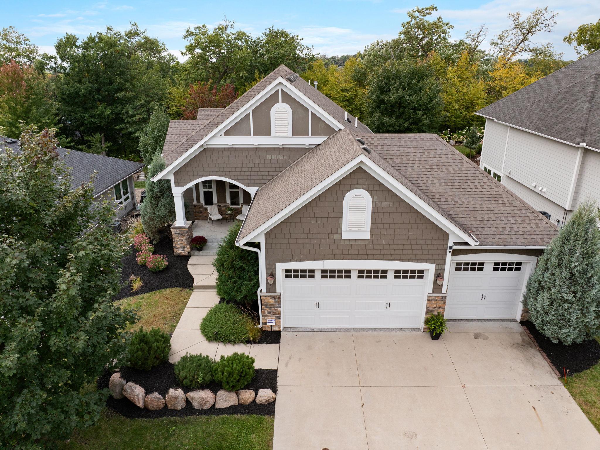 6292 Montee Drive Property Photo 1
