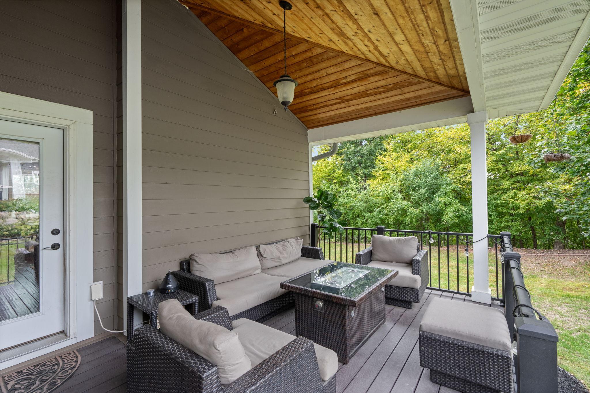 6292 Montee Drive Property Photo 15