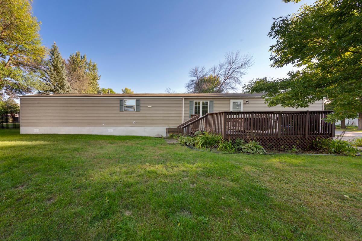 605 E Shakespeare Avenue E Property Photo 2