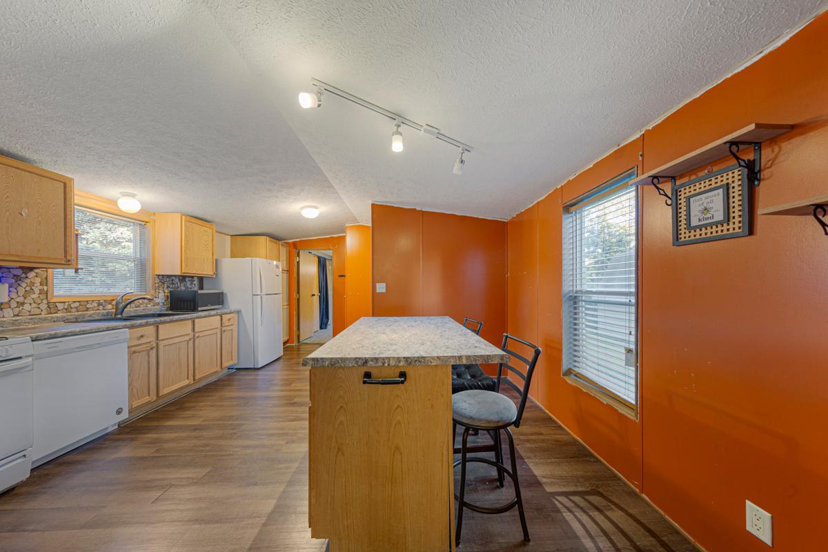 605 E Shakespeare Avenue E Property Photo 8