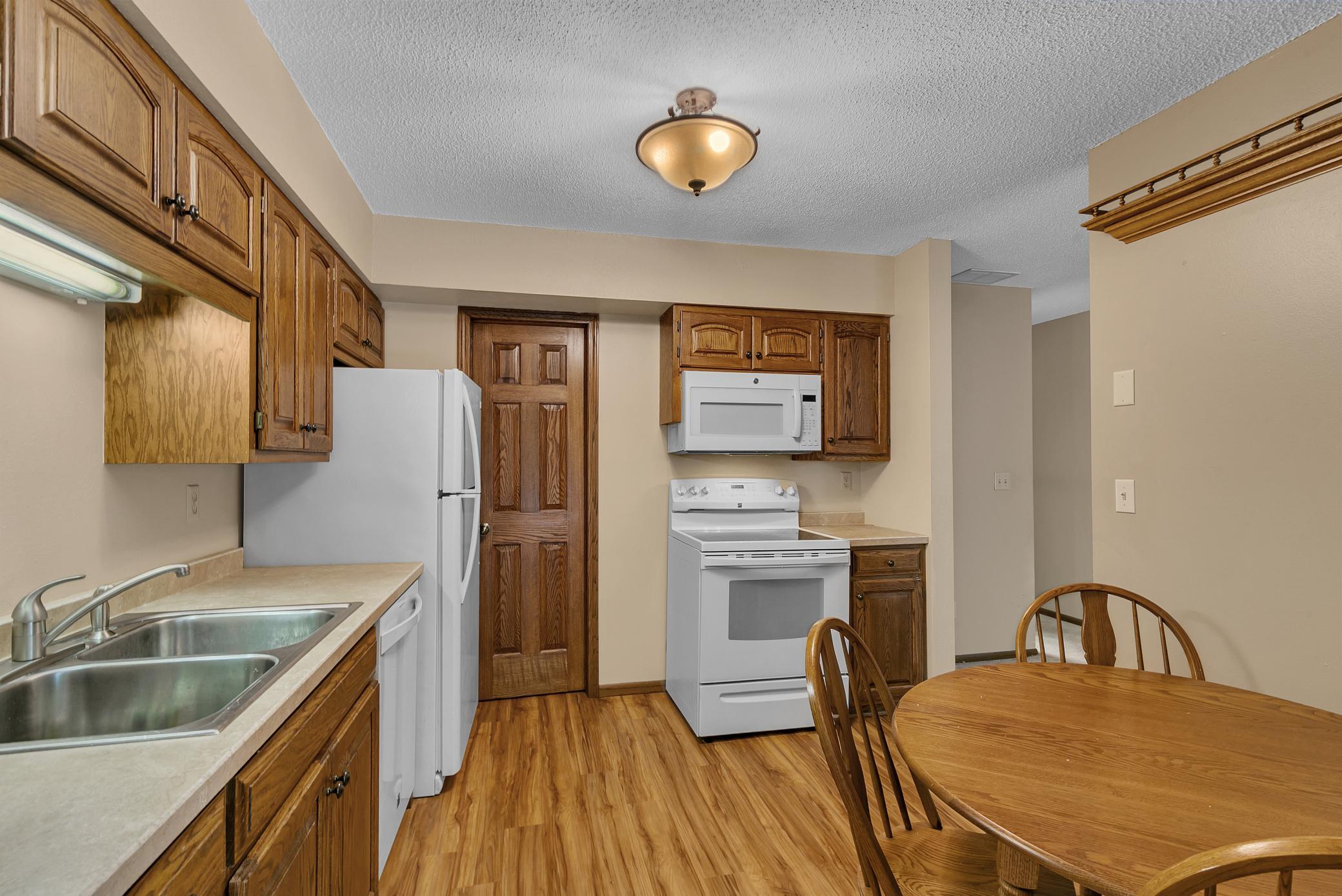 1582 14th Street Se Property Photo 4