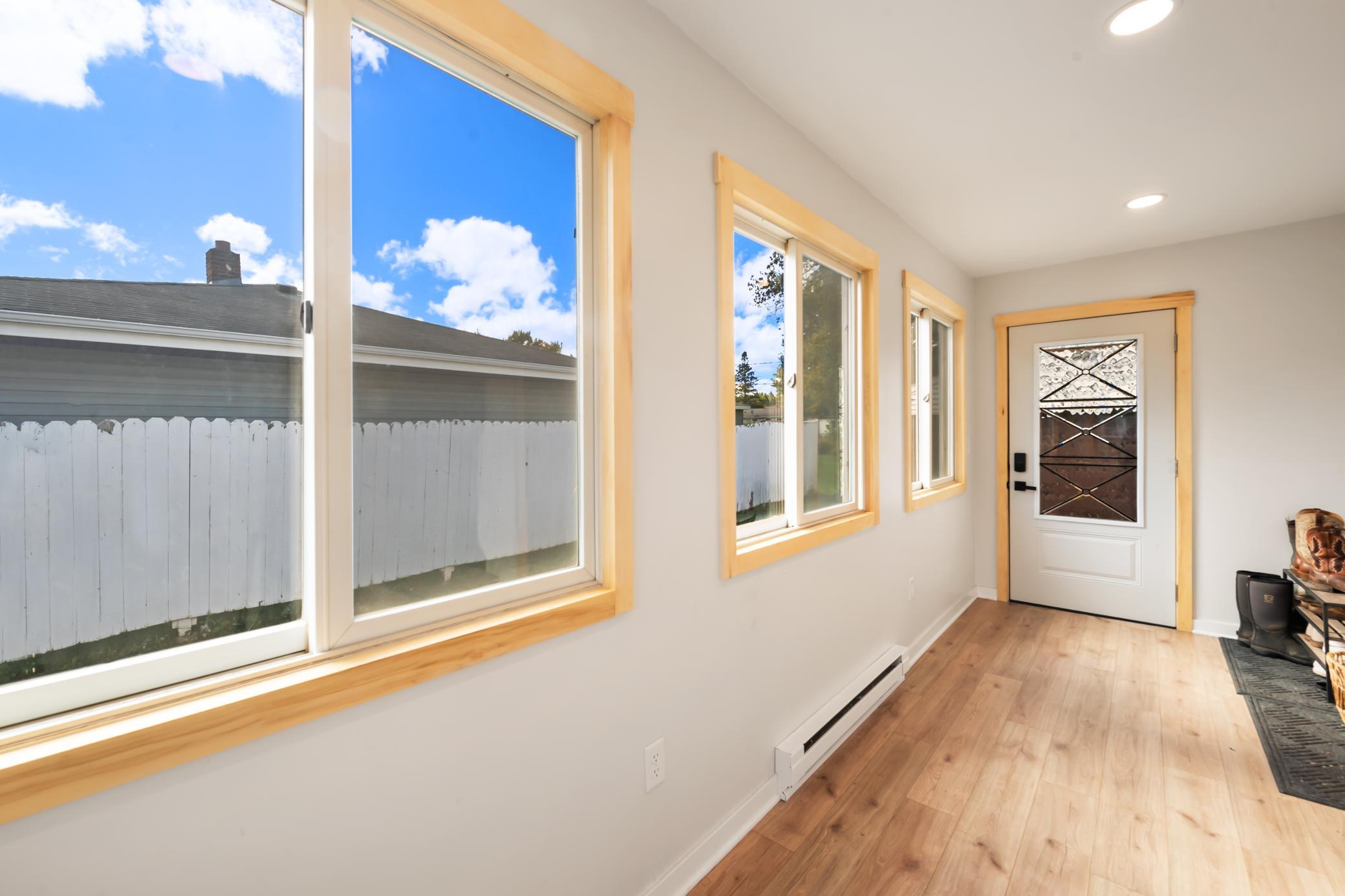 607 24th Street Property Photo 4
