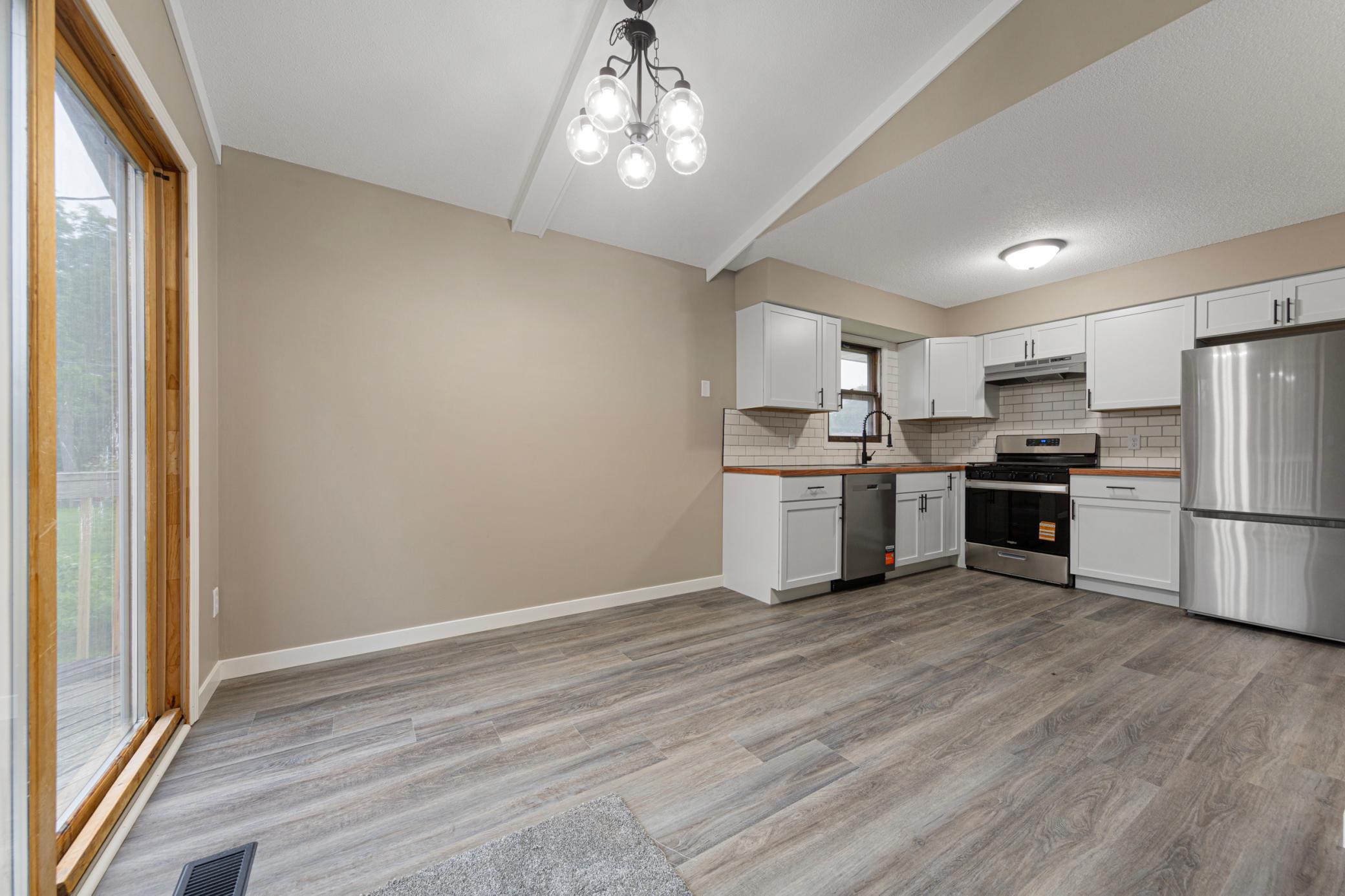 8101 Ewing Avenue N Property Photo 16