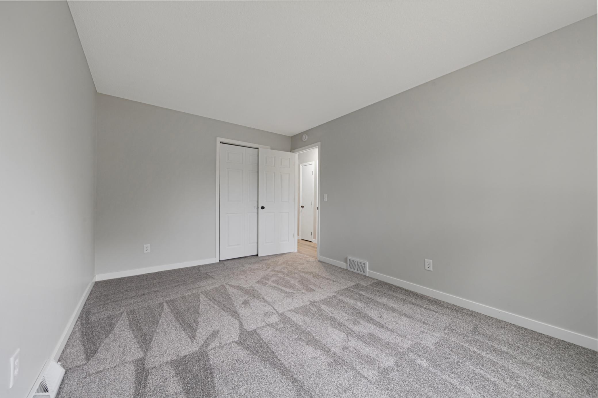 8101 Ewing Avenue N Property Photo 27
