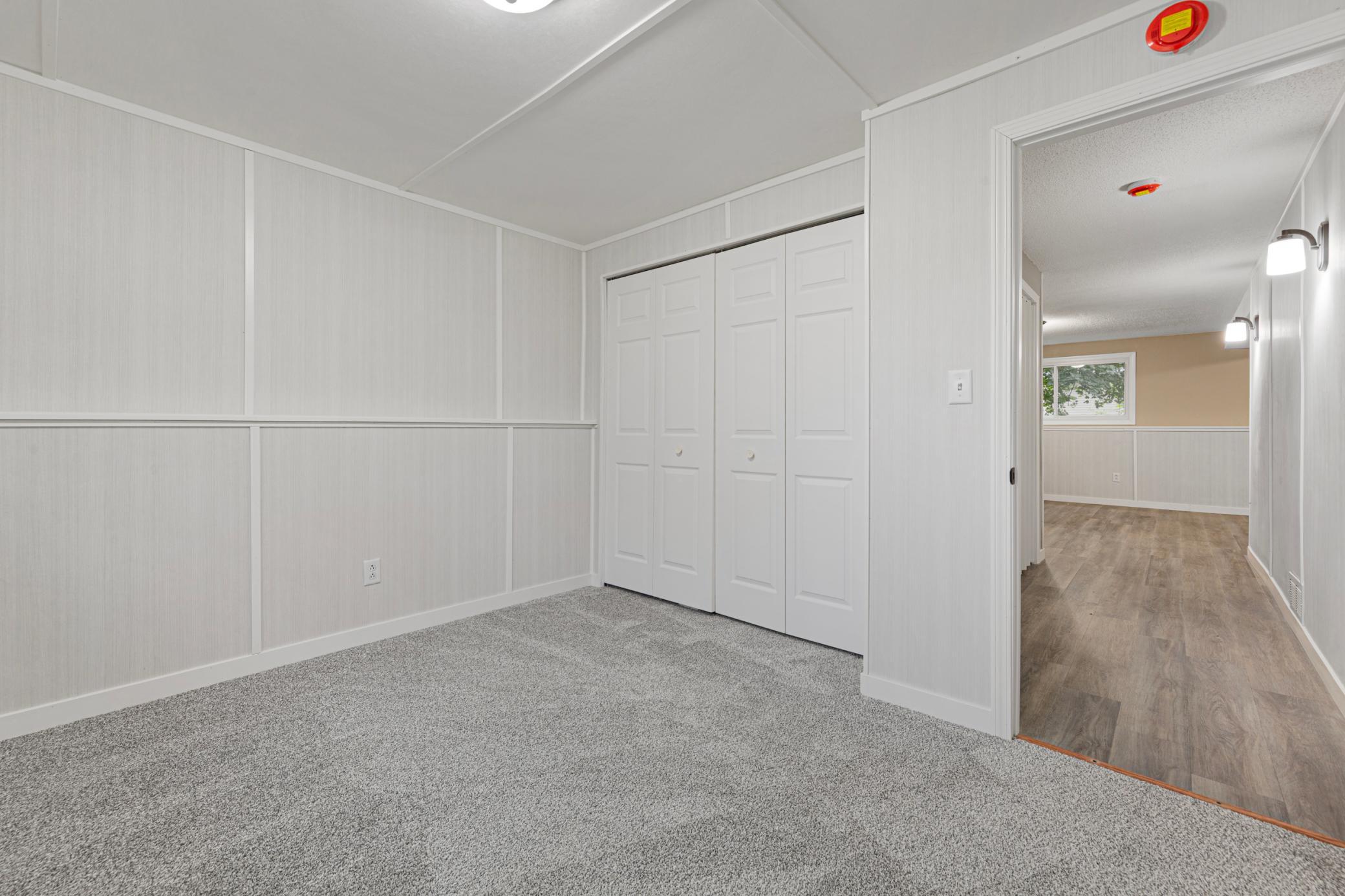 8101 Ewing Avenue N Property Photo 35