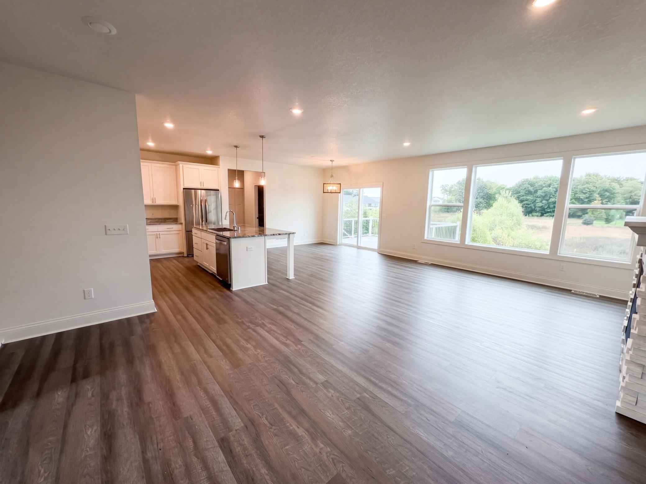 4607 128th Circle Ne Property Photo 10