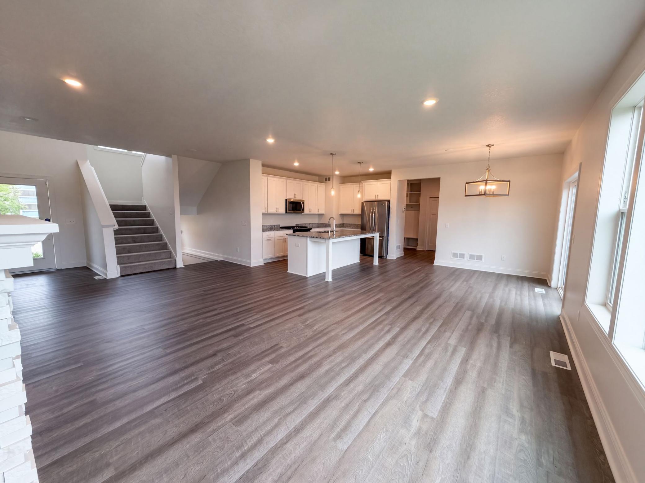 4607 128th Circle Ne Property Photo 11