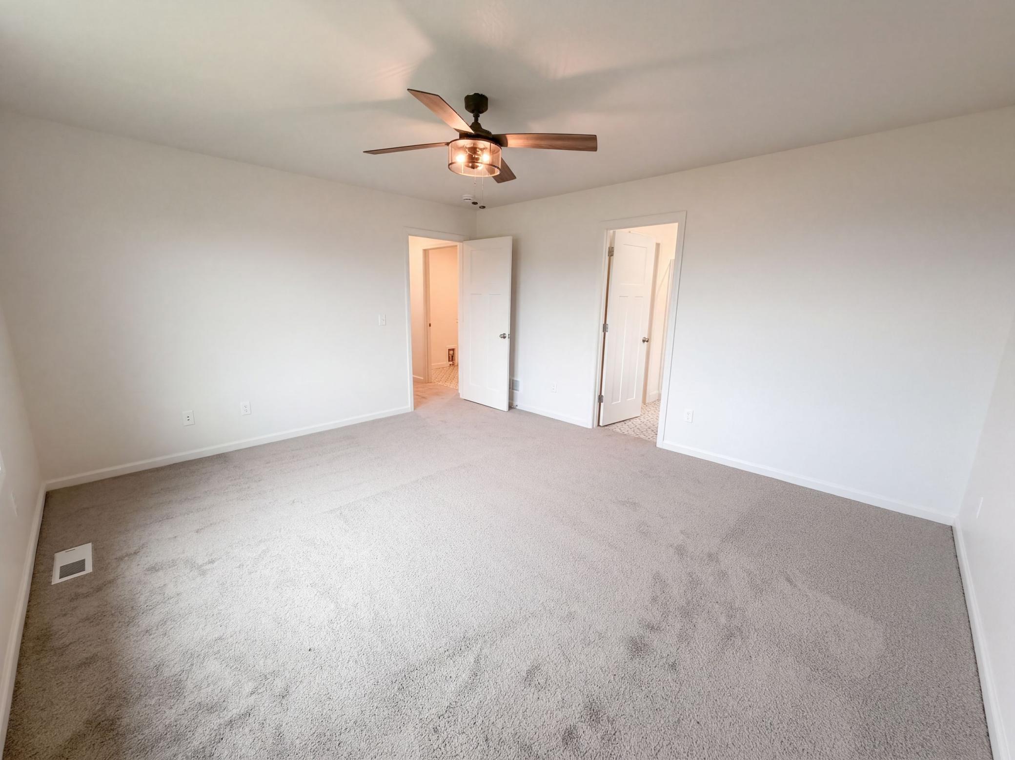 4607 128th Circle Ne Property Photo 13