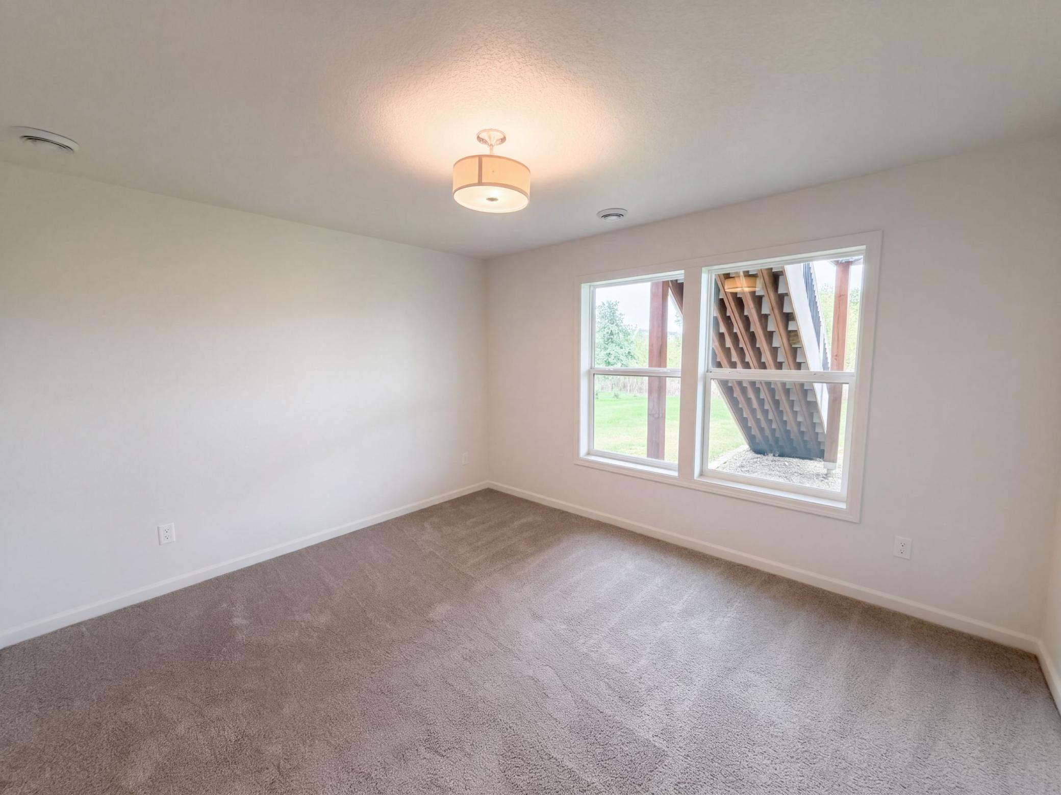 4607 128th Circle Ne Property Photo 17