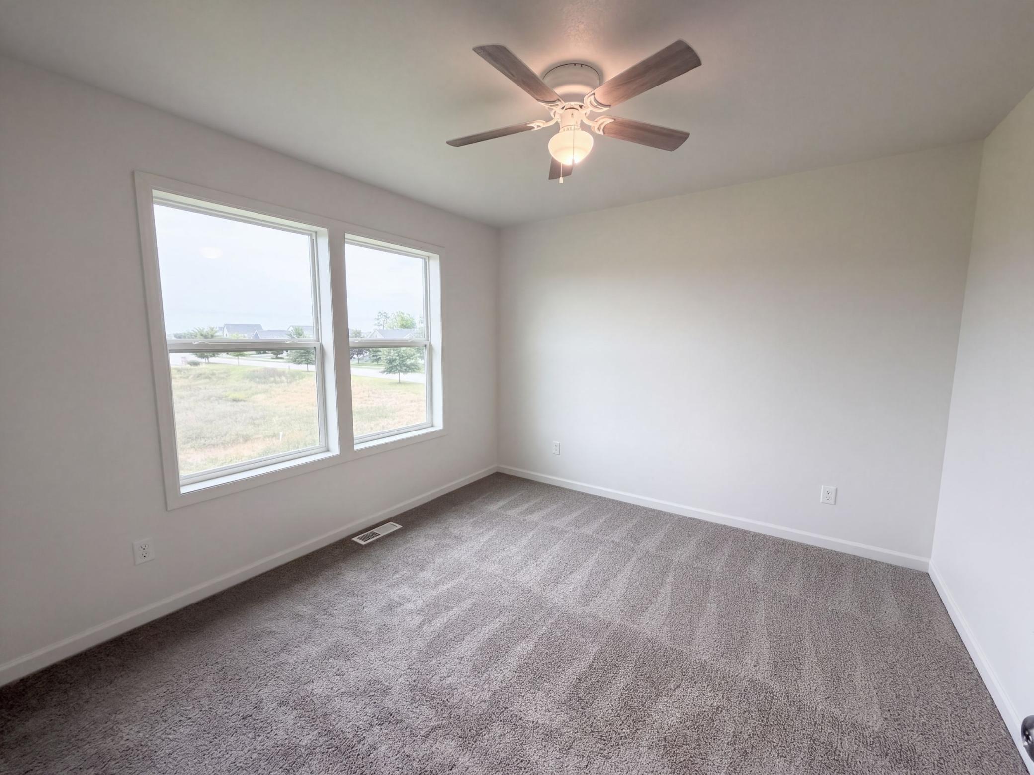 4607 128th Circle Ne Property Photo 23