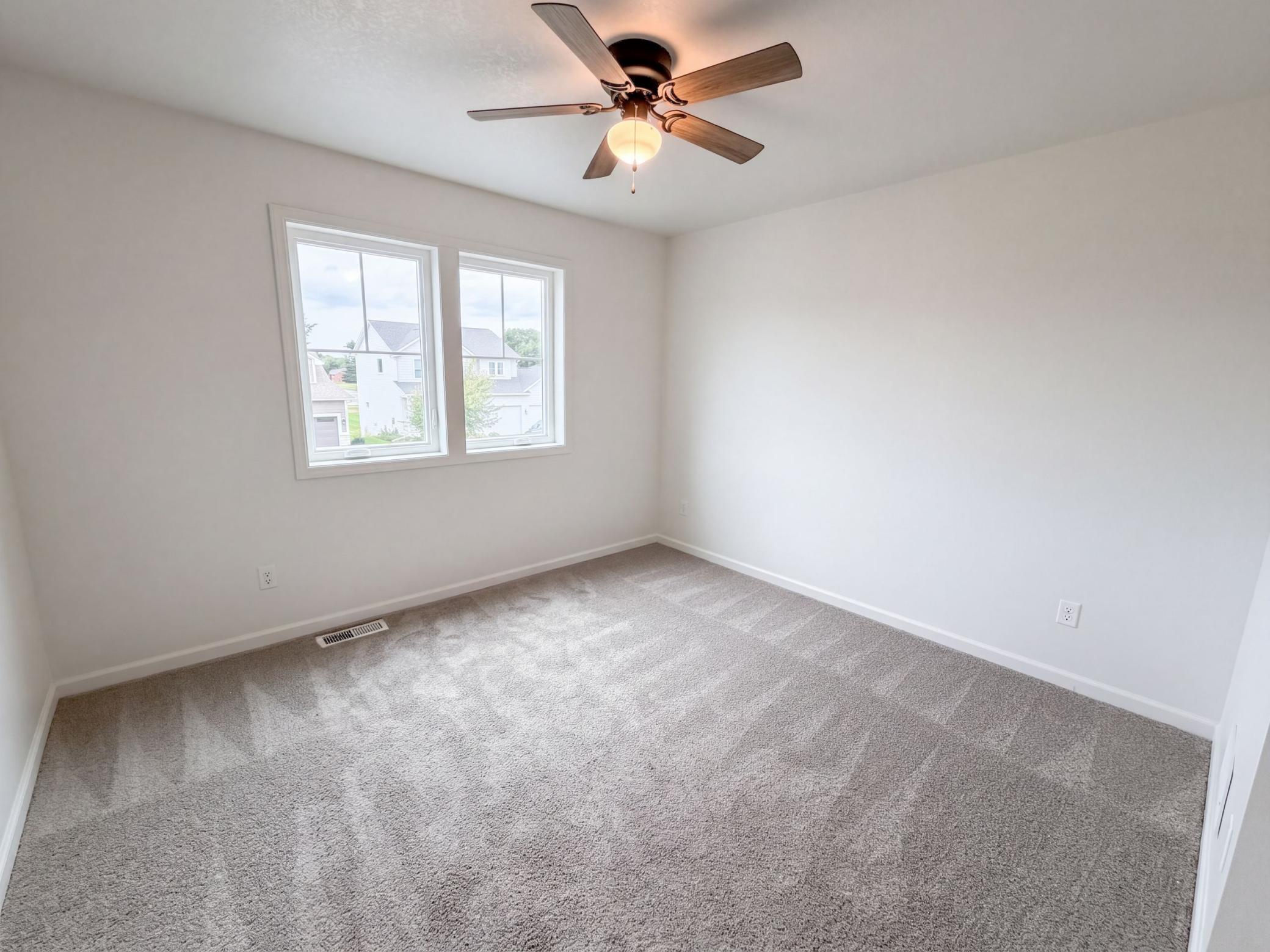 4607 128th Circle Ne Property Photo 25