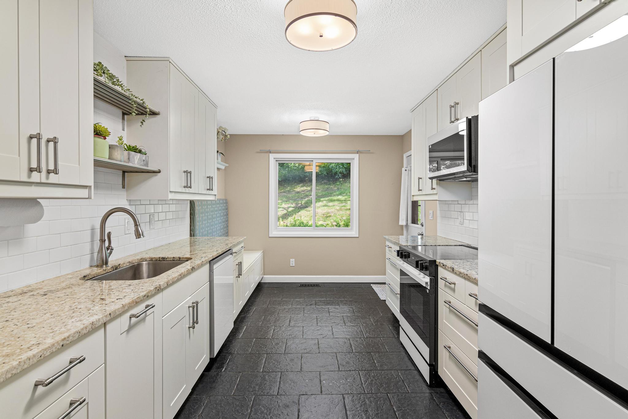 5229 Balmoral Lane Property Photo 19