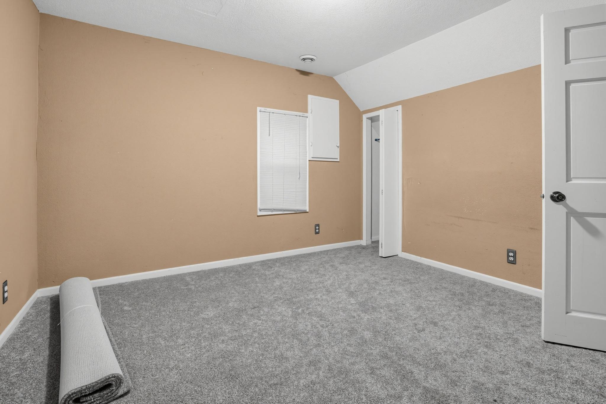 872 Lawson Avenue E Property Photo 8