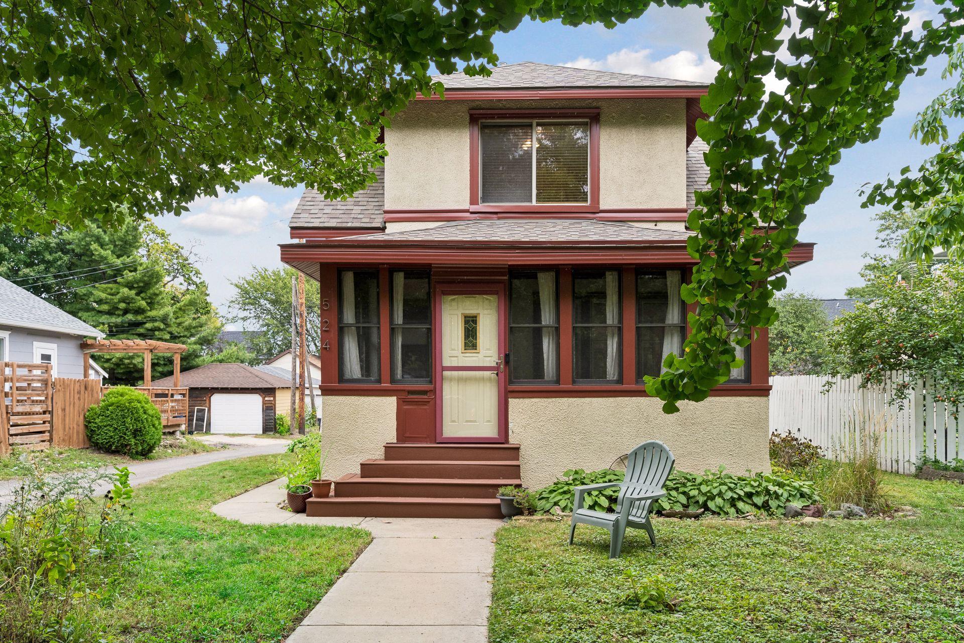 524 Lexington Parkway N Property Photo 1