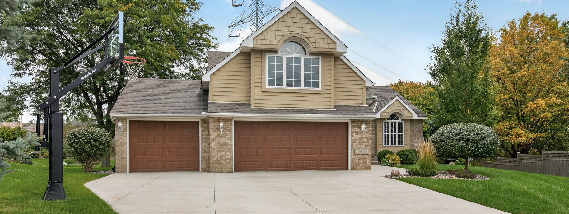 6585 Promontory Drive Property Photo 1
