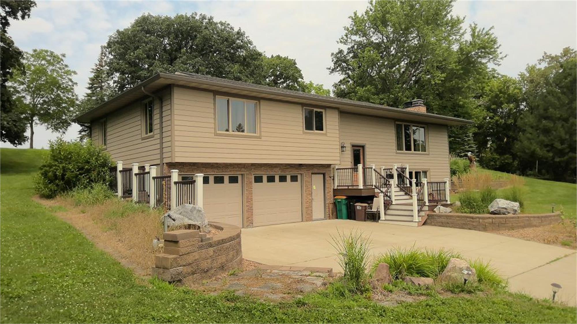 21899 Douglas Avenue Property Photo
