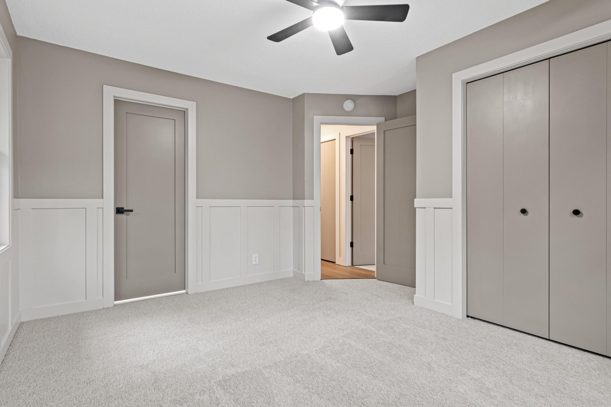 2365 Hillwood Drive E Property Photo 14