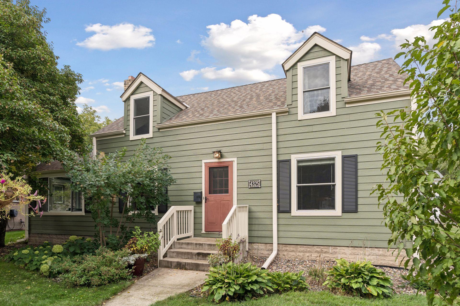 4325 Zane Avenue N Property Photo 1