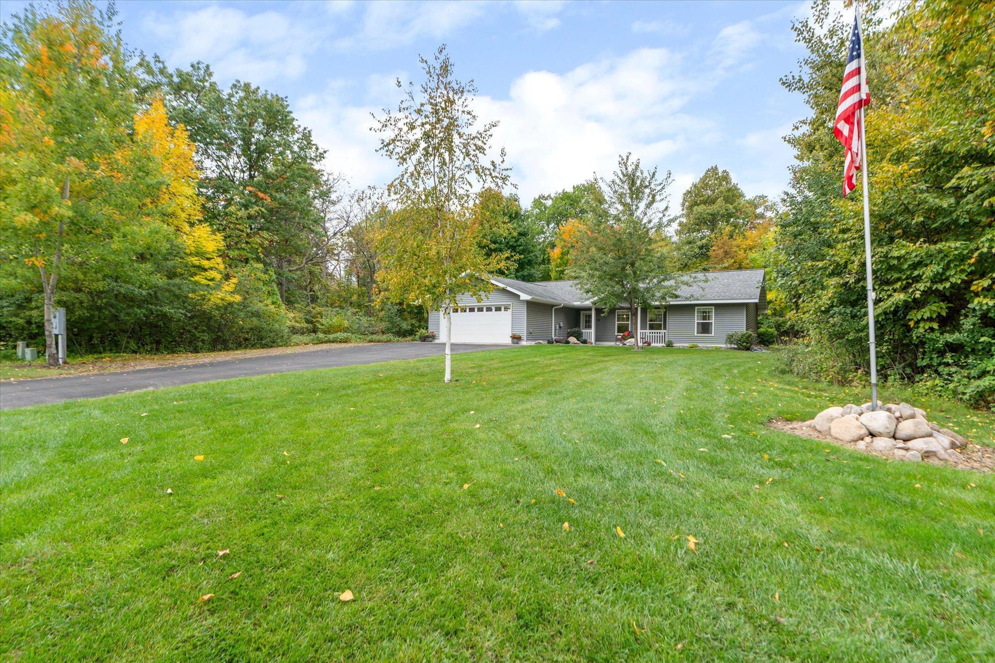 19 Deblock Drive Nw Property Photo 4