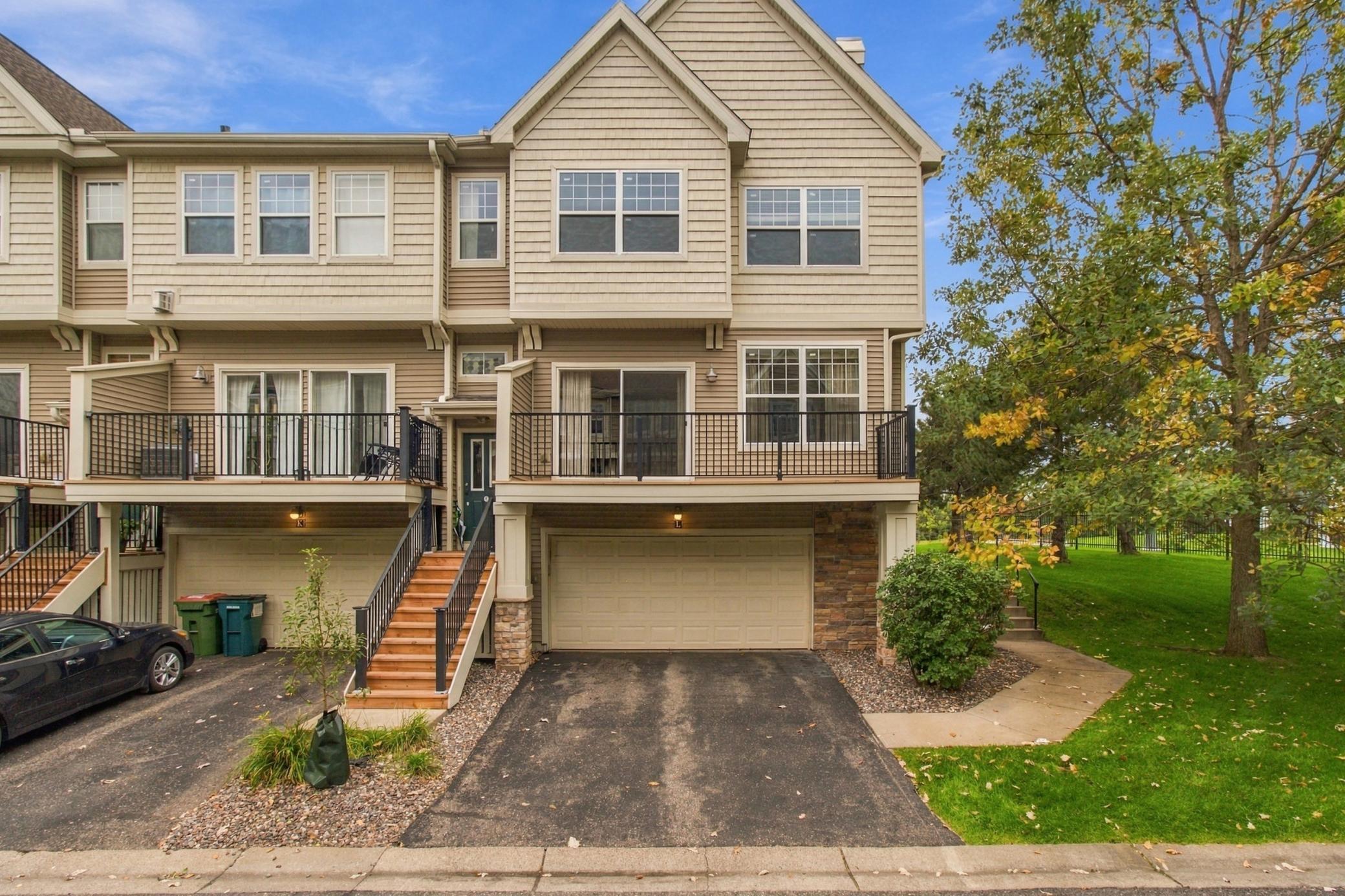 2401 121st Circle NE L Property Photo 1