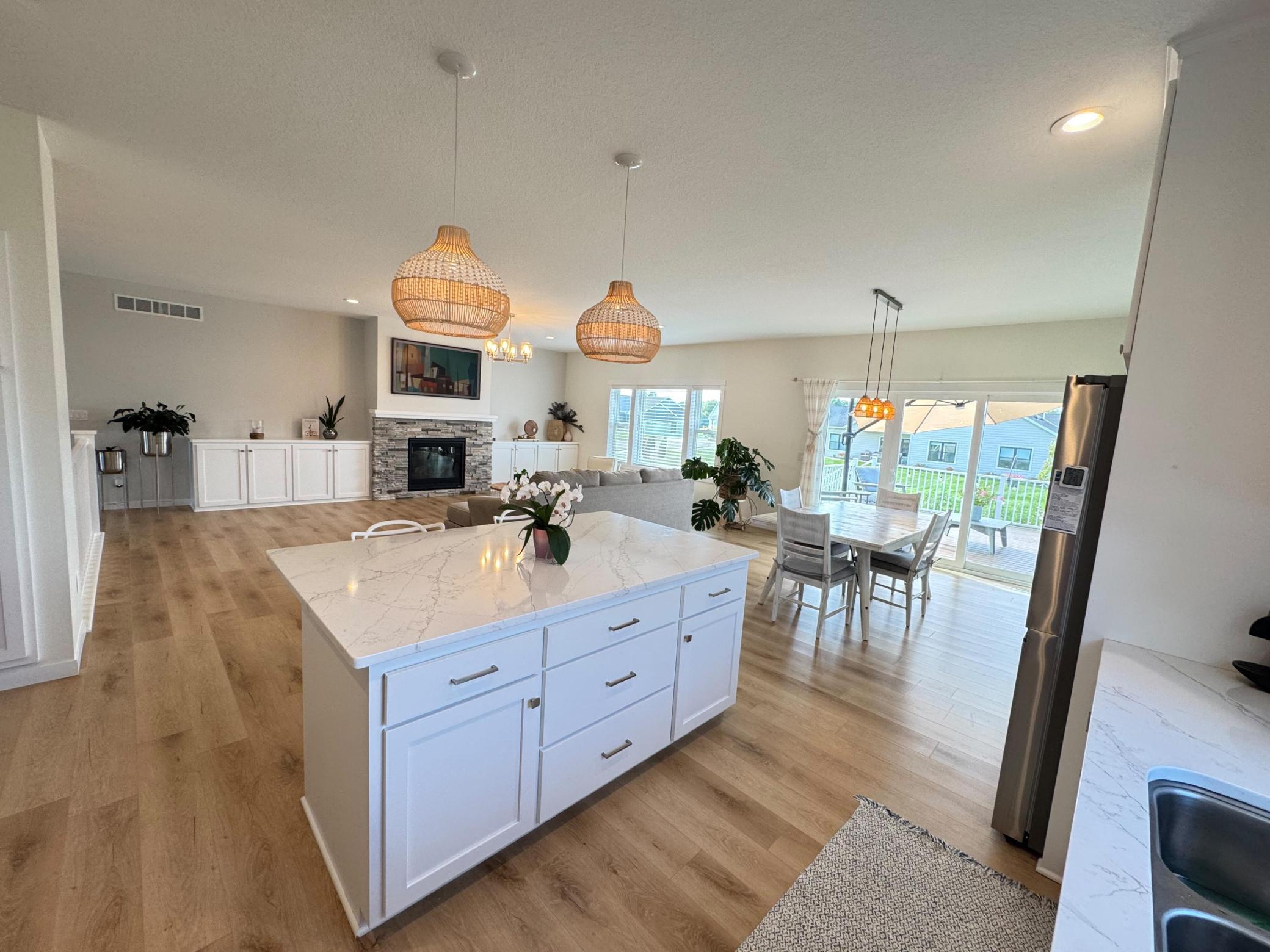 1807 Raymond Drive Property Photo 3